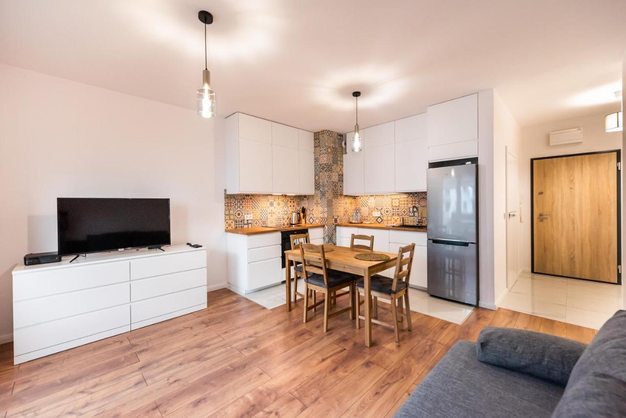 Saska Kepa Bright Apartament Varşovia Exterior foto